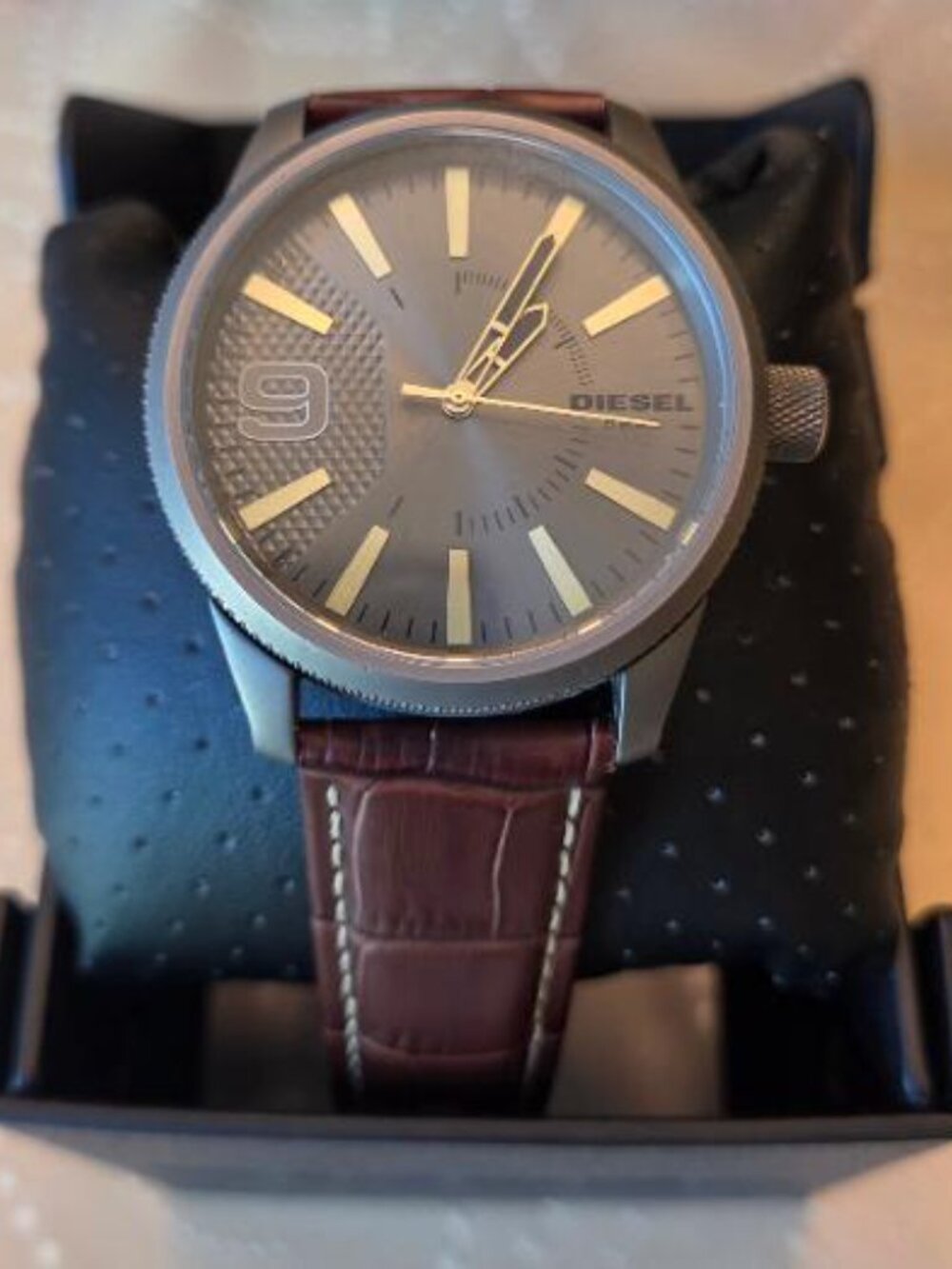 DIESEL Watch - Picture 3 of 6